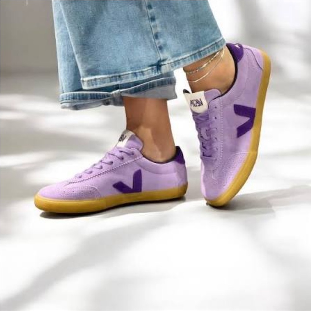 Veja Volley Suede Sneaker in Lavende/Purple sizes 38EU/7US, 39EU/8US New in Box